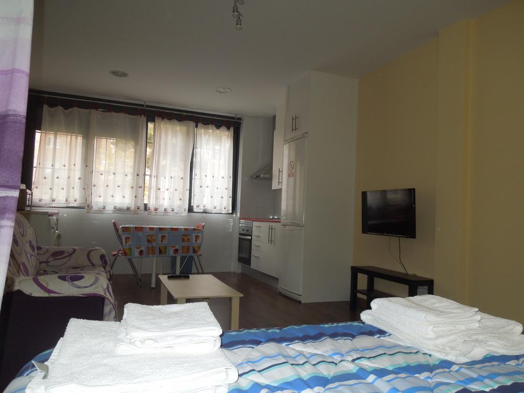 Apartamento Cuatro Torres Μαδρίτη Εξωτερικό φωτογραφία